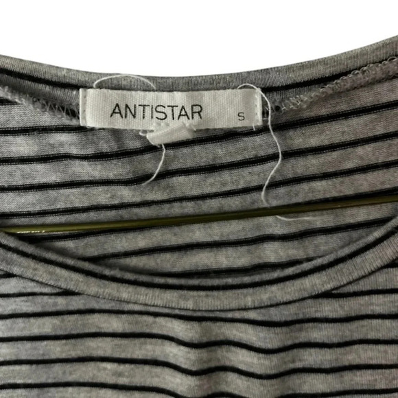 Striped TEE​ - Picture 6 of 6